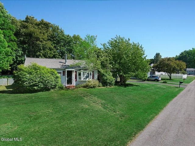 3 Jones Drive, Colonie, NY, photo 2