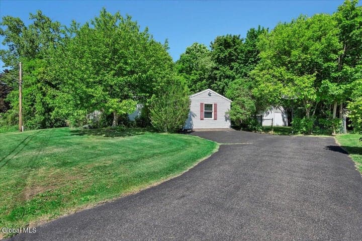 3 Jones Drive, Colonie, NY, photo 3