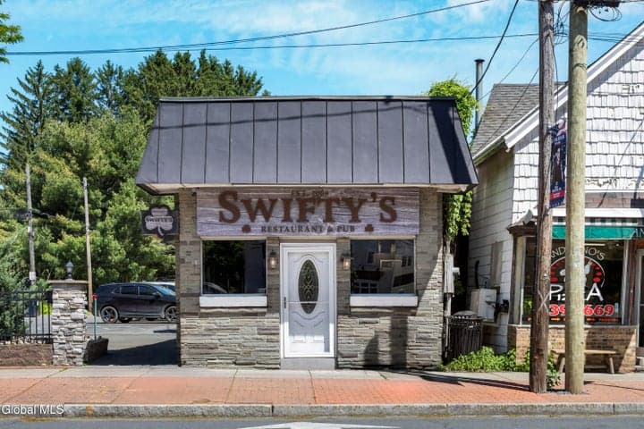 367 Delaware Avenue, Bethlehem, NY, photo 1