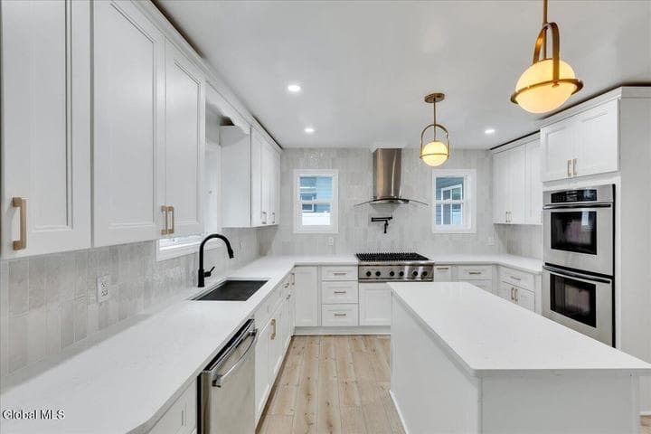 2115 Colgate Place, Schenectady, NY, photo 3