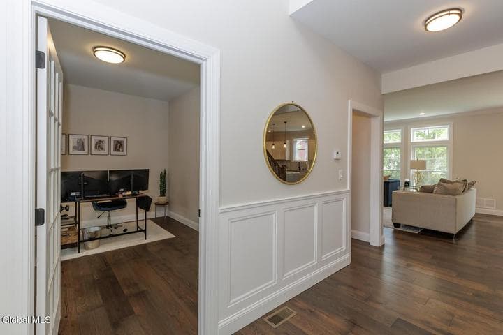 35 Chloes Way, Saratoga Springs, NY, photo 4