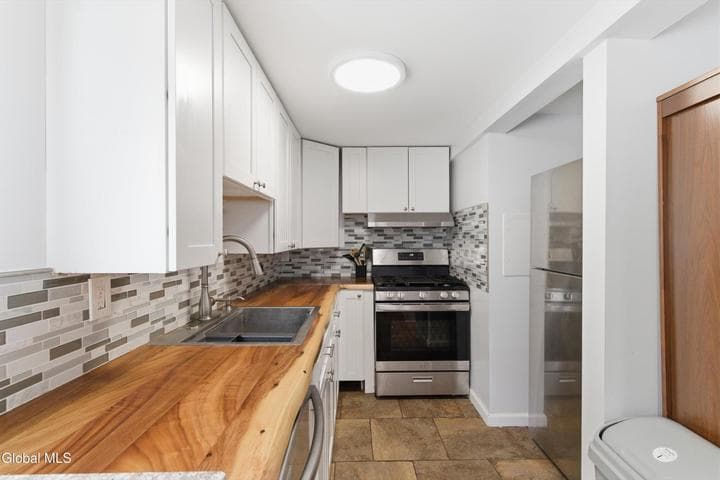 86 14th Street, Troy, NY, photo 3