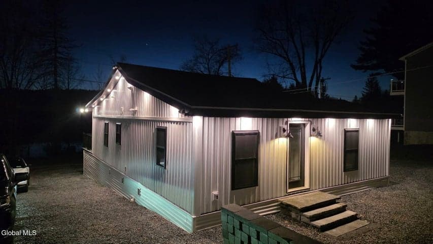 46 Warners Lake Road, Berne, NY