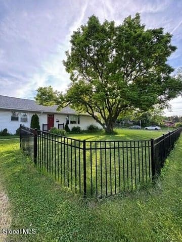 62 Glenwood Street, Albany, NY, photo 2
