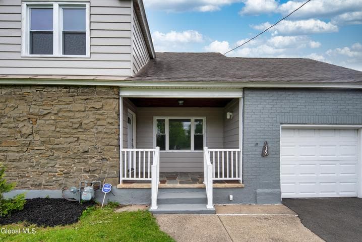 135 Freemans Bridge Road, Glenville, NY, photo 2