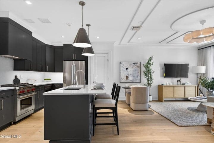 19 Washington Street #360 N, Saratoga Springs, NY, photo 3