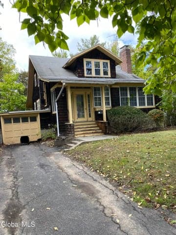 2115 Burdett Avenue, Troy, NY