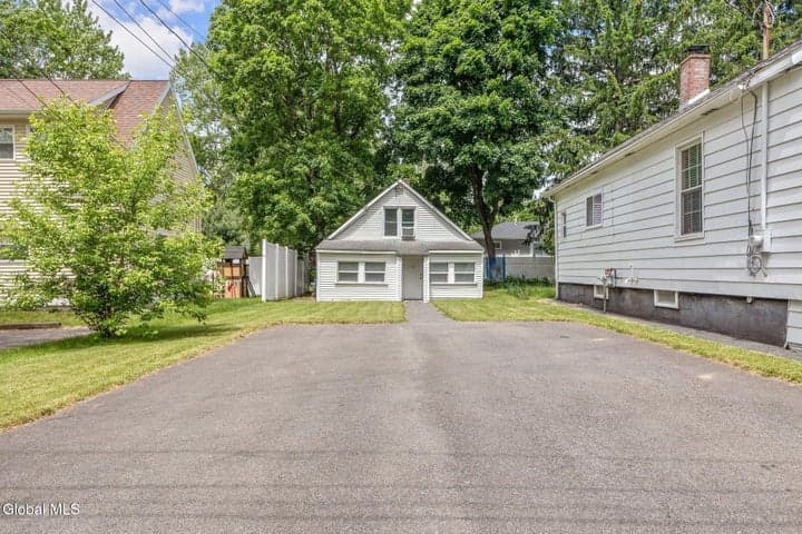 9 Kellogg Avenue, Colonie, NY, photo 2