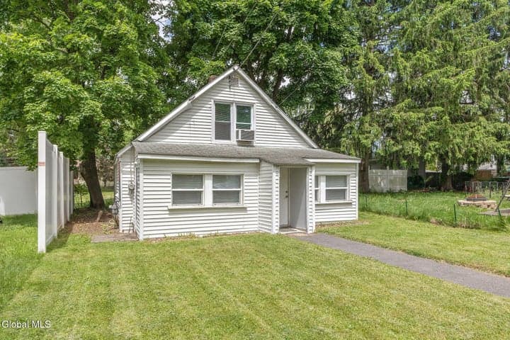 9 Kellogg Avenue, Colonie, NY, photo 3
