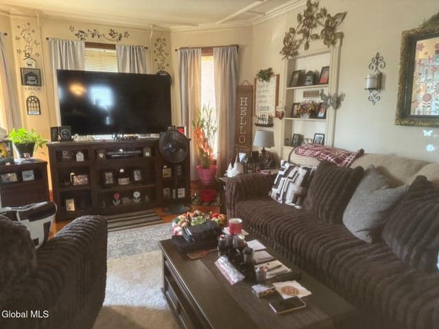 406-408 Locust Avenue, Amsterdam, NY, photo 5