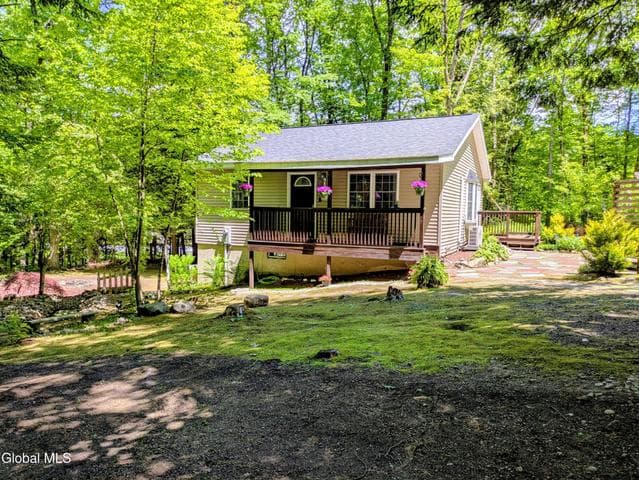 606 Goggins Road, Lake George, NY, photo 1