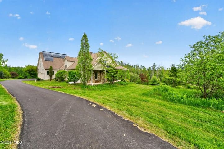160 Joslyn School Road, Berne, NY
