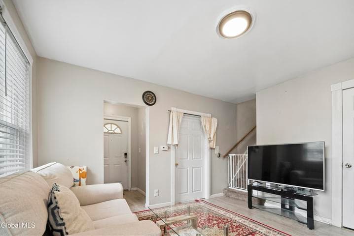 28 Grant Avenue, Albany, NY, photo 5