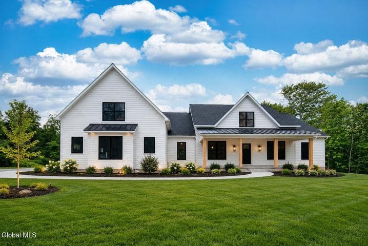 1611 Best Road, North Greenbush, NY, photo 2