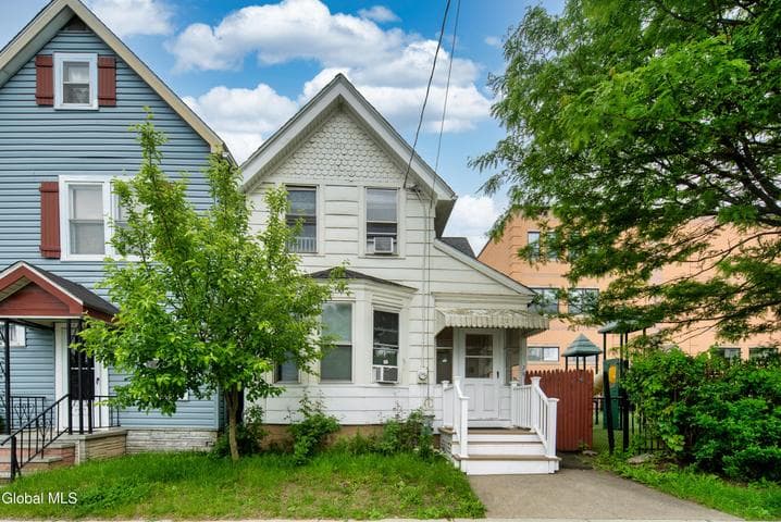 28 Grant Avenue, Albany, NY, photo 1