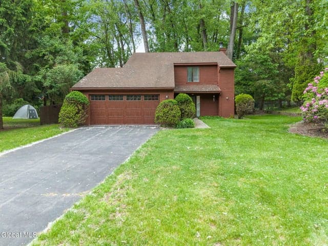 64 Algonquin Road, Clifton Park, NY, photo 1