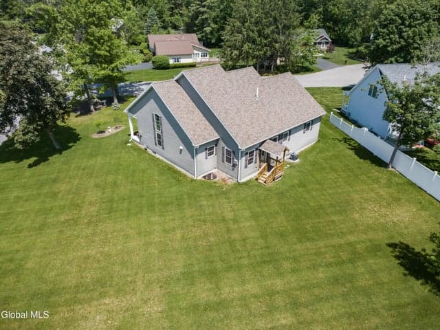 12 Stillwood Lane, South Glens Falls, NY, photo 3