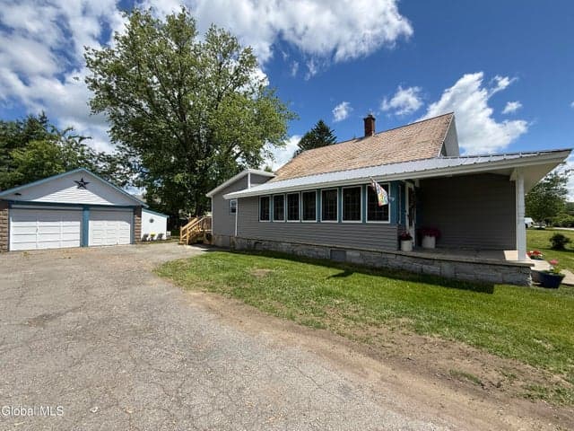 6 Homer Avenue, Queensbury, NY, photo 2