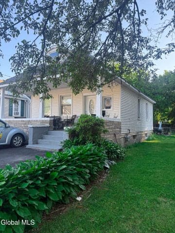 10 Milton Street, Colonie, NY, photo 2