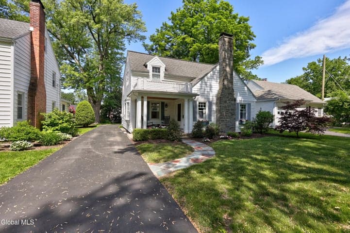 1377 Clifton Park Road, Niskayuna, NY, photo 2