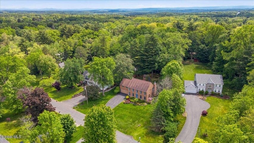 908 Mohegan Road, Niskayuna, NY, photo 3
