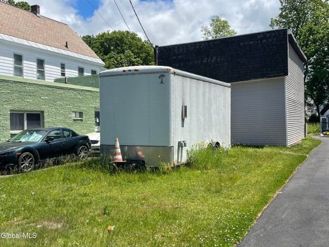130 McClellan Street, Schenectady, NY, photo 3