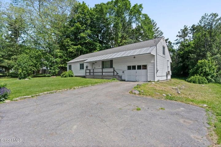 18 Edmel Road, Glenville, NY, photo 2