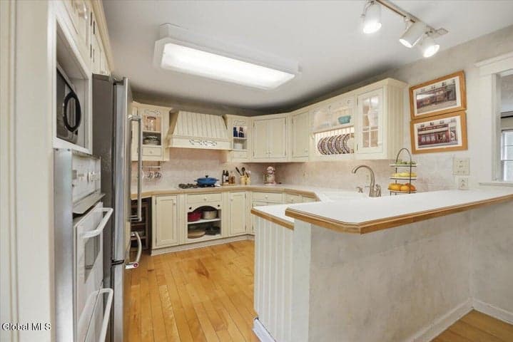 14 Joseph Lane, Wilton, NY, photo 3