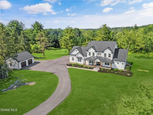 4345 Weaver Road, Altamont, NY, photo 2
