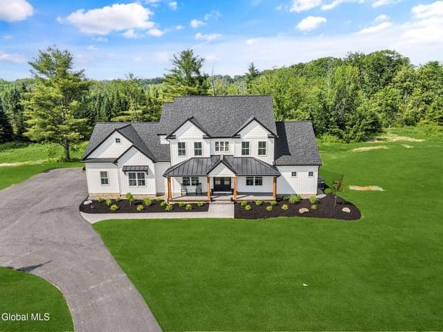 4345 Weaver Road, Altamont, NY