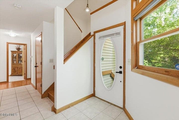207 Hillcrest Avenue, Albany, NY, photo 4