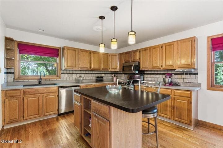 207 Hillcrest Avenue, Albany, NY, photo 5