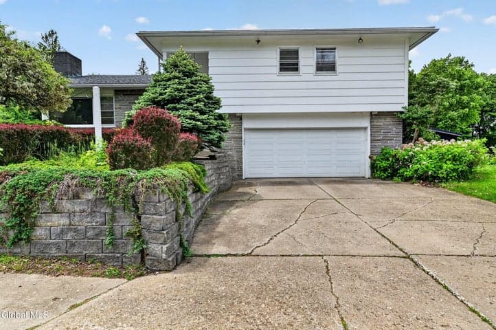 22 Phillips Avenue, Canajoharie, NY, photo 3