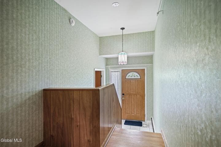 723 Grooms Road, Clifton Park, NY, photo 3