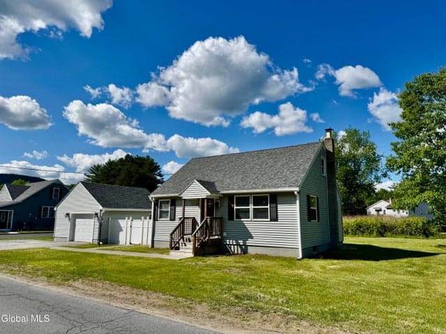 18 3rd Avenue, Hadley, NY, photo 1