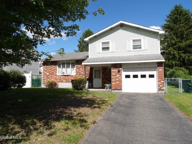30 Donegal Avenue, Troy, NY, photo 1