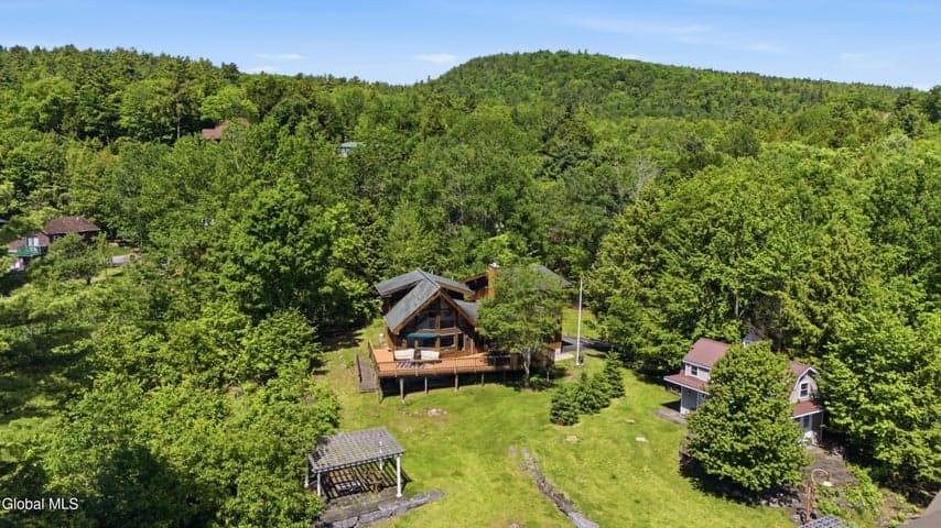 10 Morningside Circle, Bolton, NY, photo 1
