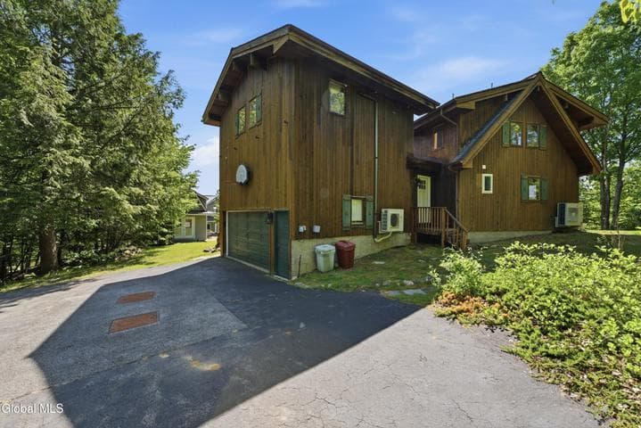 10 Morningside Circle, Bolton, NY, photo 2
