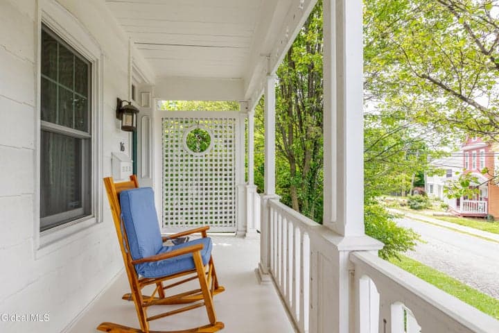 16 Worth Avenue, Hudson, NY, photo 2