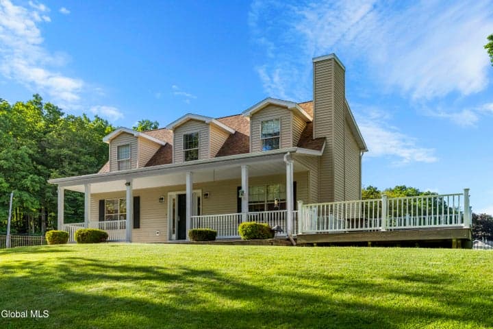 206 N Lake Avenue, Brunswick, NY, photo 2