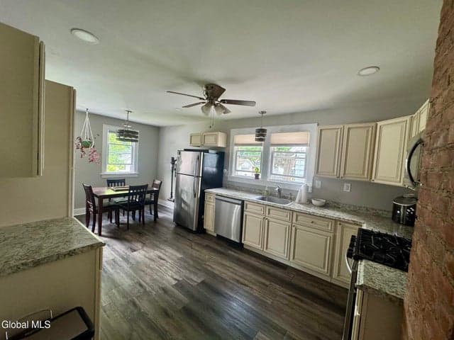 13 Knickerbocker Road, Scotia, NY, photo 5