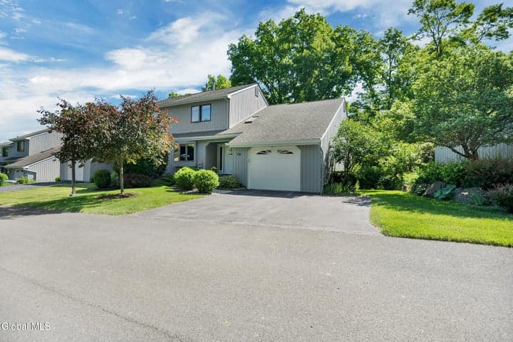58 The Hills, Esopus, NY, photo 2