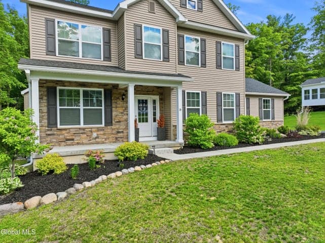 29 Stone Ridge Road, Wilton, NY, photo 3