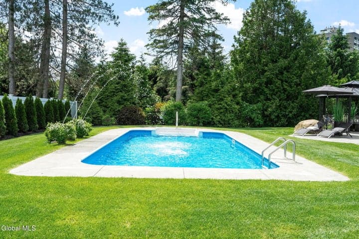 199 Clinton Street, Saratoga Springs, NY, photo 2