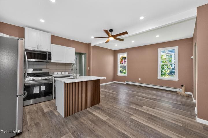 144 S Hawk Street, Albany, NY, photo 4
