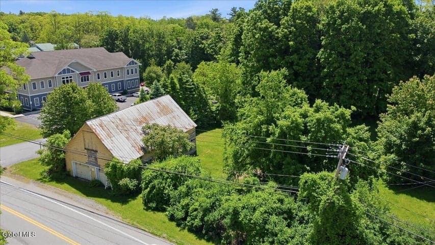 652 Malta Avenue, Malta, NY, photo 5