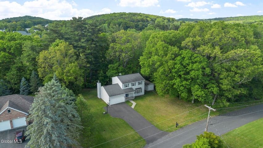 21 Bellwood Lane, Schodack, NY, photo 5