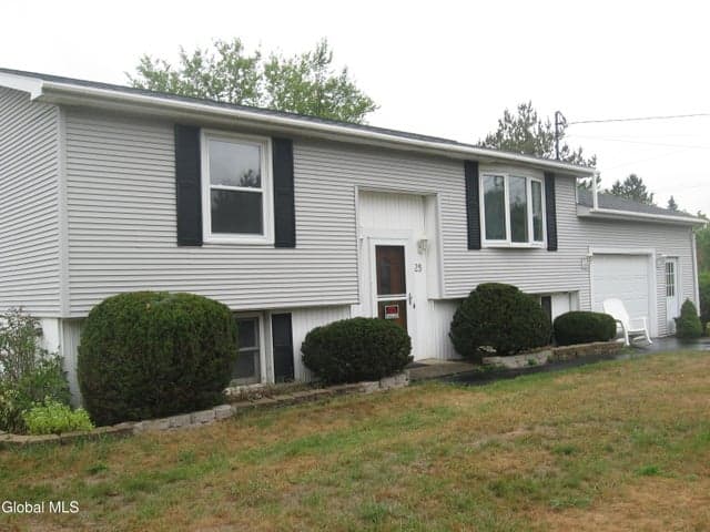 25 Abbott Drive, Poestenkill, NY, photo 3