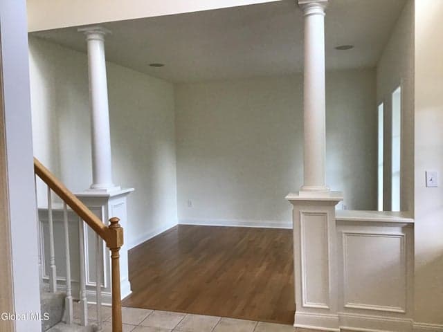 10 Reynolds Court, Bethlehem, NY, photo 3