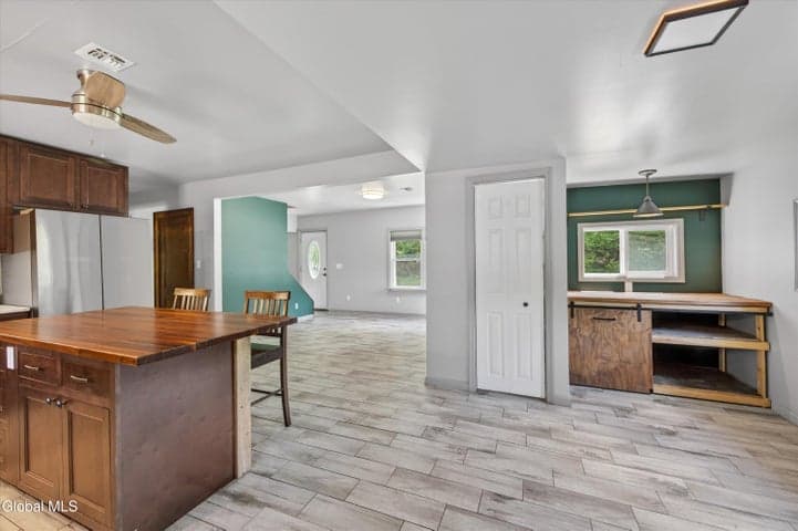 162 Clamsteam Road, Halfmoon, NY, photo 3